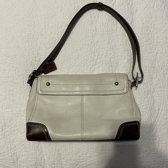 SOLD - Vintage Coach Hamilton - Picture 2 of 7